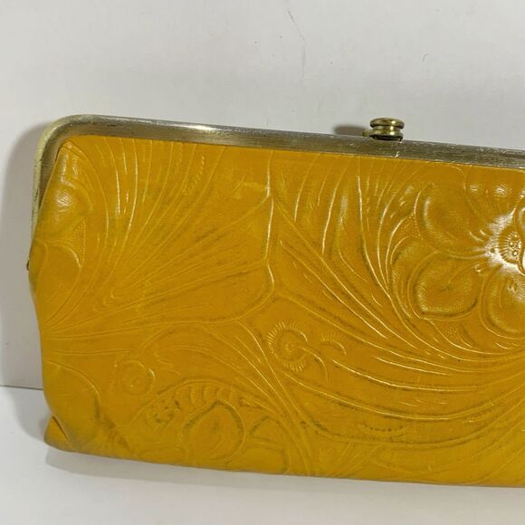 Hobo Tooled Leather Framed Wallet Women’s - Picture 4 of 13